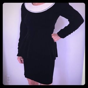 Vintage - Short blck velvet dress with peplum
